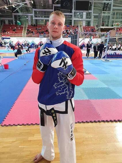 Gym Fighting Arena Ostrava-Poruba (ME v taekwondu ITF v chorvatské Poreči, 26. 3. až 2. 4. 2022). Stepan Knyshov.