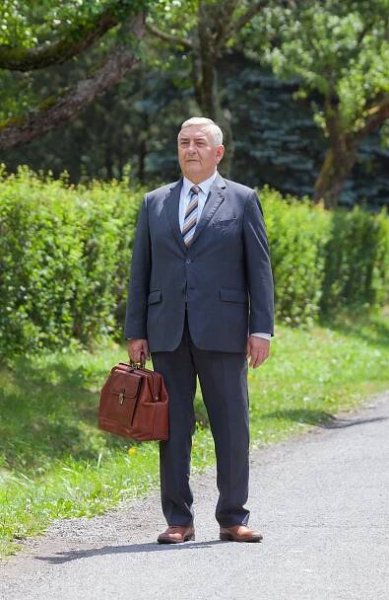 Doktor Martin - Vyhazov - Z filmu - Miroslav Donutil