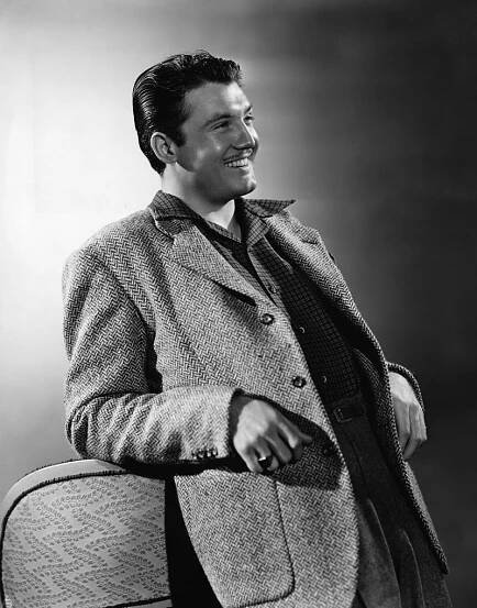george-reeves-portrait-1