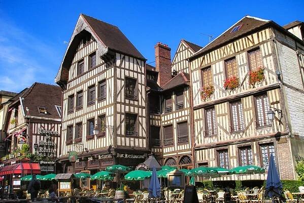 Half-timbered houses in Troyes [Public domain]