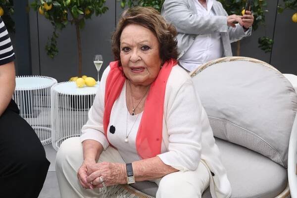 Legendární Jiřina Bohdalová opakovaně veřejně odsuzuje LBGTQ+: "Trošku magor, trošku blbci," říká
