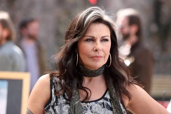 Queens of Mystery - Murder in the Dark: First Chapter - Z filmu - Julie Graham
