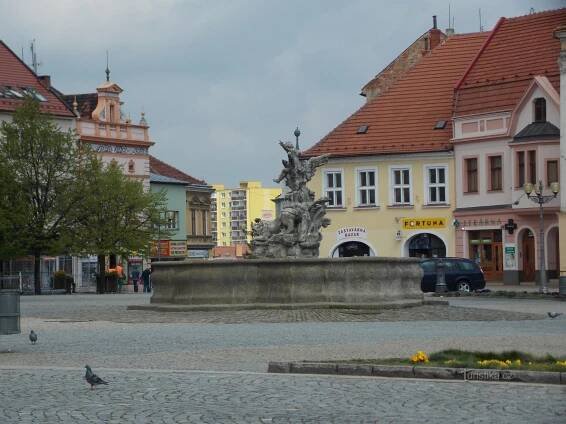 Kašna na Masarykově náměstí ve Vyškově