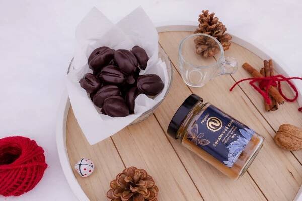 Recept na nepečené vánoční cukroví: Kávová zrna bez lepku a s cikorkou