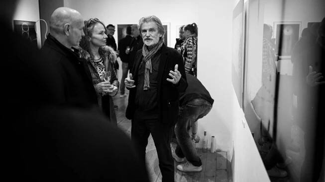 Jindra Viková a Pavel Baňka: Dialog s časem. Fotoreportáž z vernisáže | Knihkupectví a umělecká galerie KAVKA