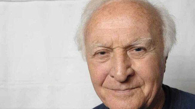 Robert Loggia