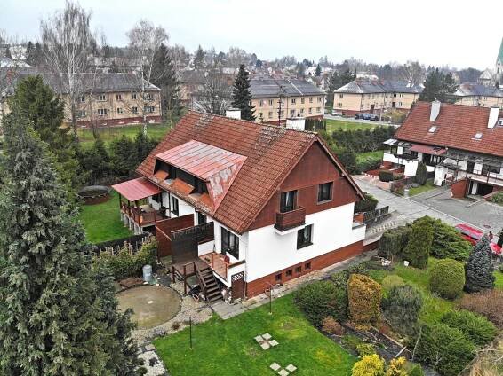 Rodinný dům 5+1, 169 m2, zahrada 619 m2, Albrechtice - K DOMOVU - sdružení realitních makléřů