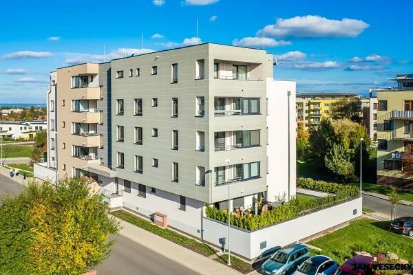 Prodej bytu 3+kk s garážovým stáním, sklepem a lodžií, 93 m2, Marie Podvalové 1041/8, P9 - Čakovice