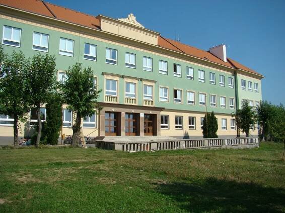 Naše škola v novém kabátku - Oficiální stránky ZŠ MŠ Újezd