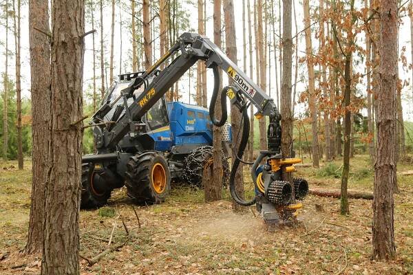 Harvestor ROTTNE H8E | Ideální probírkový harvestor