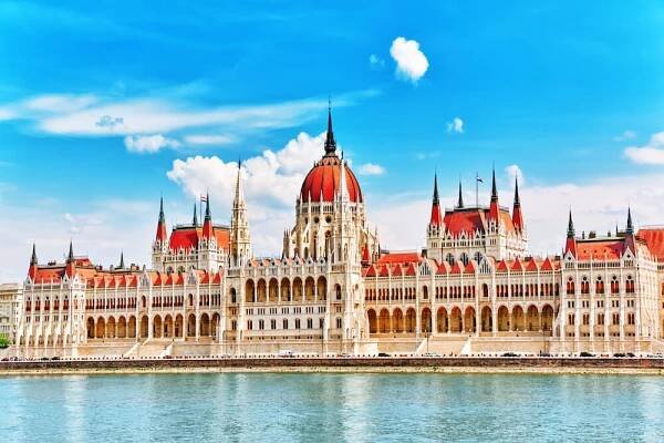 Budapešť