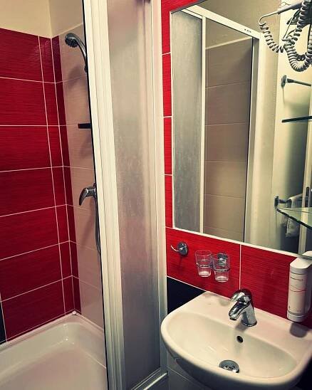 Koupelna v ubytování Hotel ELMA