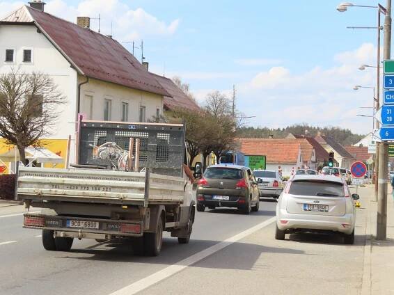 Práce na křižovatce v Plané přinesly kolony. Dálnice D3 zdarma ale není ve hře