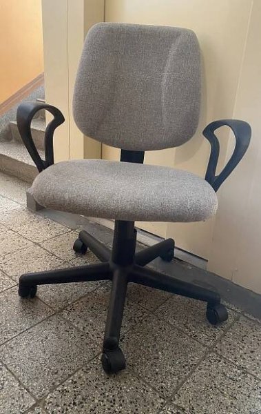 Prodám zánovní židli. Pův. cena 3990,-Kč nyní 500,-Kč - InzerceTrinec.cz