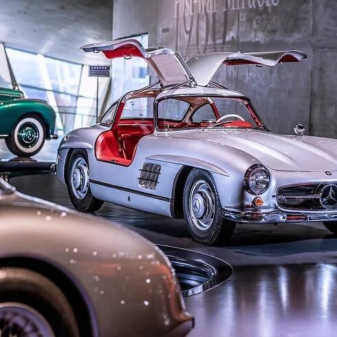 Stuttgart: Vstupenka do muzea Mercedes-Benz | GetYourGuide