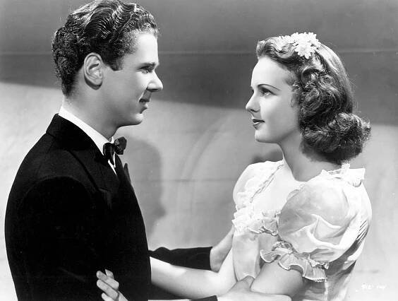 That Certain Age - Z filmu - Jackie Cooper, Deanna Durbin