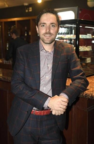První slova Karla Heřmánka ml. po smrti jeho milovaného tatínka: Fanoušky dojal krásným symbolickým vzkazem do nebe