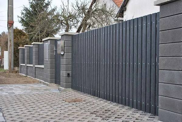 Plotovky z recyklovaného plastu jsou bezúdržbové a ekologické