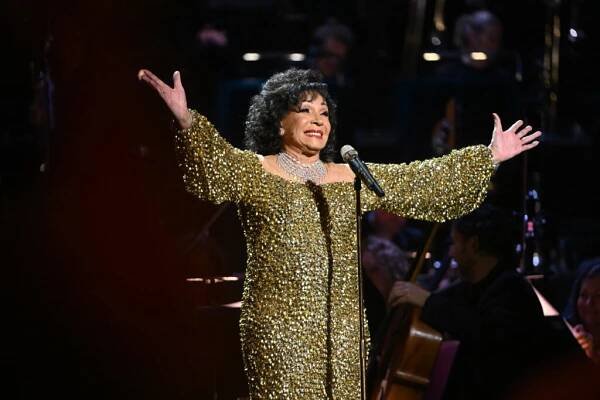 Den, kdy přišly na svět legendy: David Bowie, Elvis Presley a Shirley Bassey dohromady prodali 900 milionů nahrávek - Expres FM