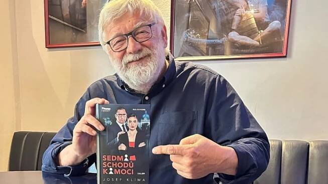 Josef Klíma představuje knižní předlohu úspěšného seriálu Sedm schodů k moci
