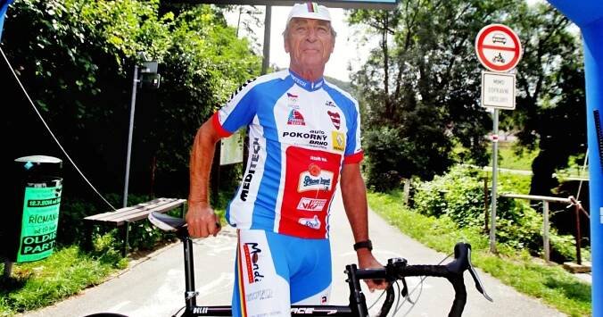 Bez kola se nedá žít, říká olympijský medailista Daler, který slaví 80. narozeniny