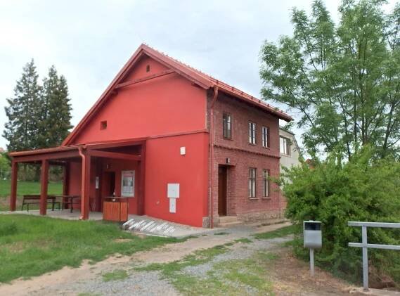 Soubor:Kostelec na Hané, Červený domek (1).jpg – Wikipedie