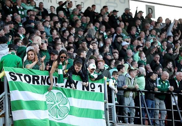 Celtic se vrátil na skotský fotbalový trůn, stačil mu bod na hřišti Dundee