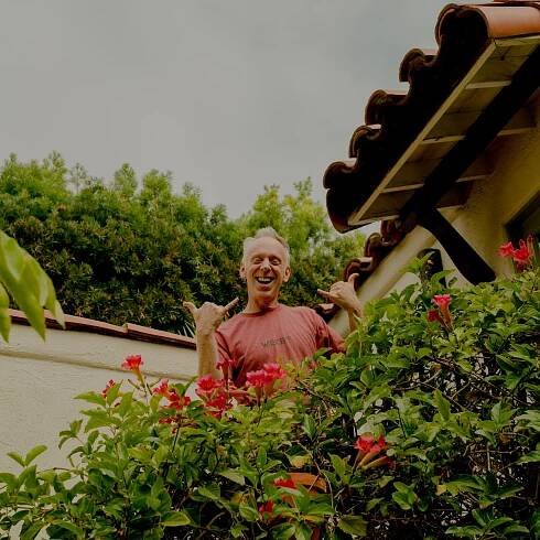 In ‘The White Lotus,’ Mike White Takes You on Vacation