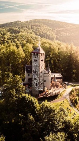 Liberecká výšina, pohled z dálky - Svět svateb.cz