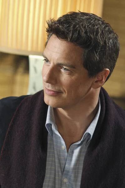 Zoufalé manželky - Vyhrát může jenom jeden - Z filmu - John Barrowman