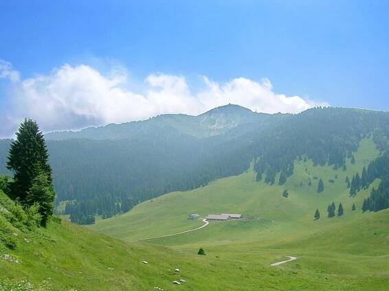 Monte Grappa nach zäher Auffahrt endlich in Sicht