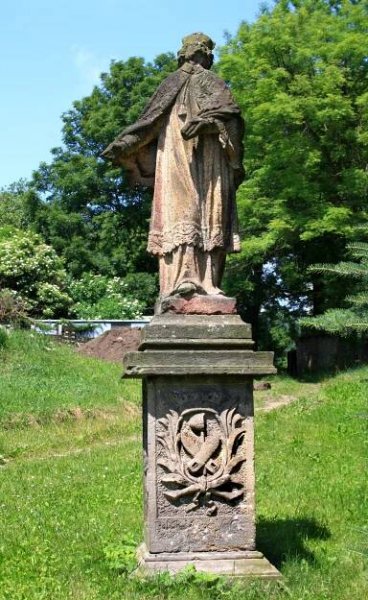Soubor:Blatno, Radenov, statue.jpg – Wikipedie