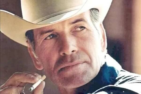 Zemřel nejslavnější Marlboro Man (†90): V životě nekouřil, dětem hrozil
