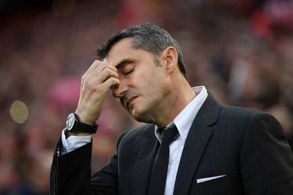 Barcelona prohrála s nováčkem. Houpe se pod trenérem Valverdem židle?