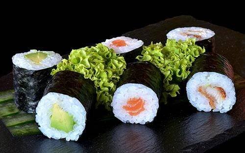 Podrobný recept na správnou přípravu rýže na sushi | Sakura restaurace Mělník
