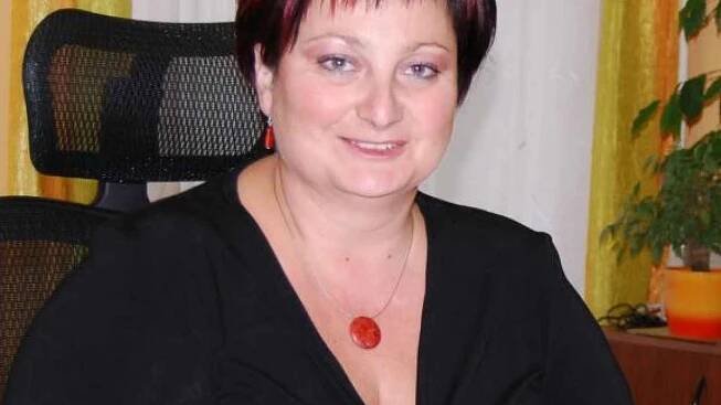 Starostka Města Touškova Vilma Kunešová.