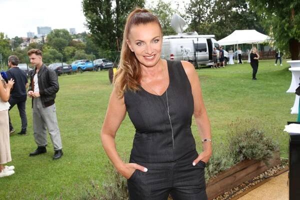 Alice Bendová zhubla 13 kg, přesto podstoupila liposukci. Bylo mi 50 a cvičit hodinu denně nestíhám, říká