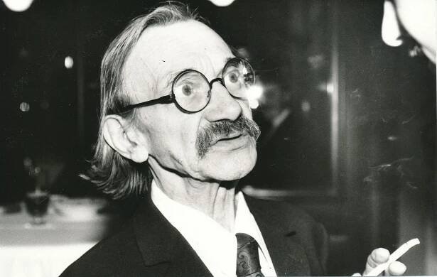 Děda Komárek (72) z filmu Na samotě u lesa byl pěkný tajnůstkář. O jeho nemanželském synovi neměl nikdo ani tušení