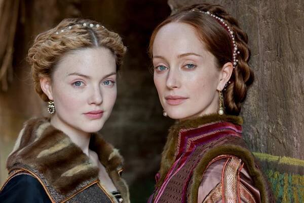 Borgiové - Toulaví psi - Promo - Holliday Grainger, Lotte Verbeek