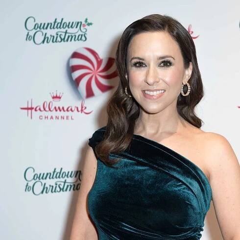 Move over, Hallmark! Lacey Chabert has her eyes set on Netflix's Hot Frosty