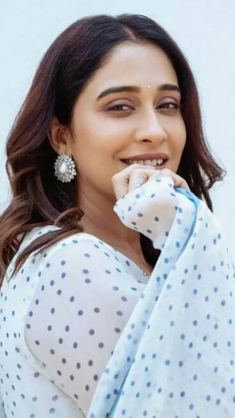 Trisha Krishnan to Nidhhi Agerwal: Top 10 pictures of South actresses this week