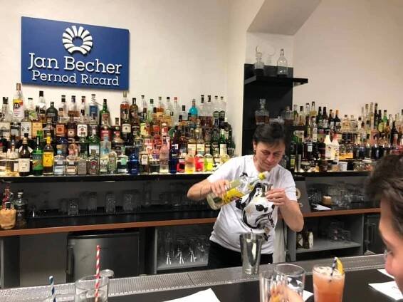 Prosinec 2021 - BARSTARS.CZ - barmanský kurz, barmanská show, barový catering