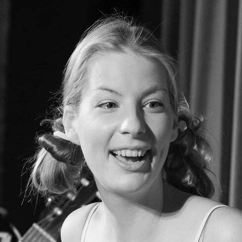 ČÁSTKOVÁ Zuzana