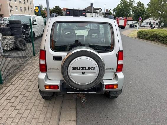 Suzuki Jimny 1.3i 4x4 TAŽNÉ
