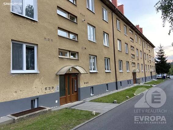 Pronájem bytu 2+1 62 m², Pod Strážnicí, Velké Opatovice
