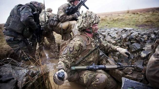 Tajné plány říkají, jak bude Velká Británie reagovat na válku s Ruskem. Předpokládá totální útok raketami, po zemi i ze vzduchu