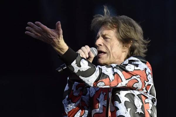 Mick Jagger má za sebou operaci srdce. ‚Cítím se lépe,‘ říká hudebník
