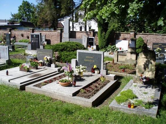Katolický hřbitov ve Svinarech (Hradec Králové, 4.6.2010)