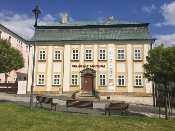 Sklářské muzeum Nový Bor - seznámení s vývojem českého skla