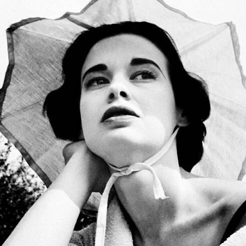 Gloria Vanderbilt death: Fashion designer, actor and mother of Anderson Cooper dies, aged 95